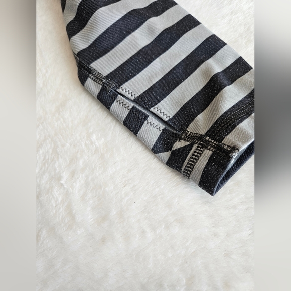 Nike Pro womens fitted medium dri-fit gray stripped long sleeve top / shirt - Picture 5 of 6